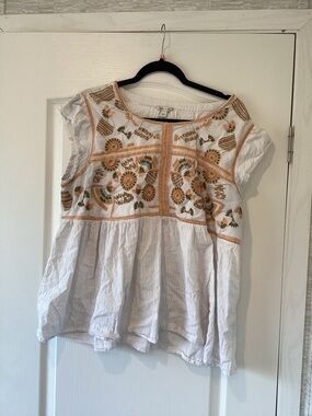 Cato White Peasant Blouse with Mustard & Olive Embroidery 22/24 EUC